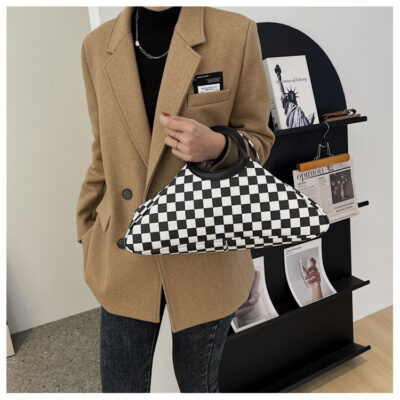 Hobo Checker Board Chain Bag – zegher